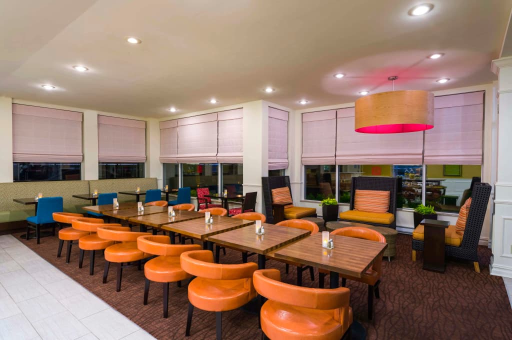 Hilton Garden Inn Queens/JFK Airport - photo 28