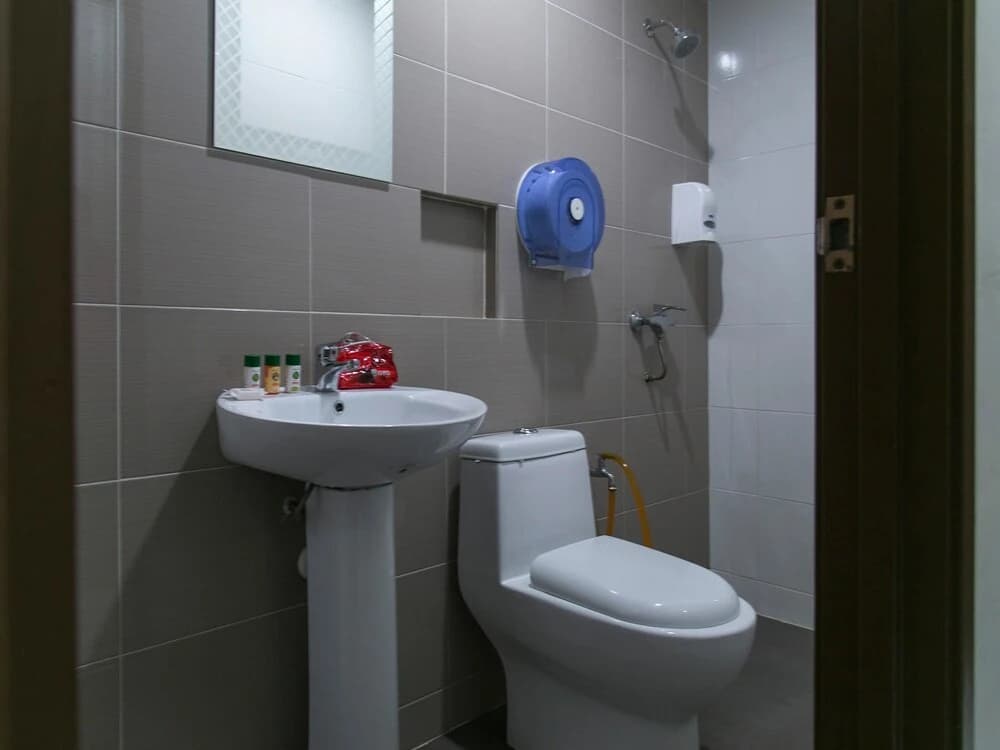 OYO 230 Hotel Pulai - photo 7