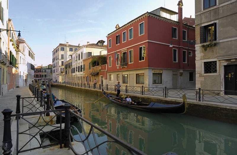 Albergo Basilea - photo 14