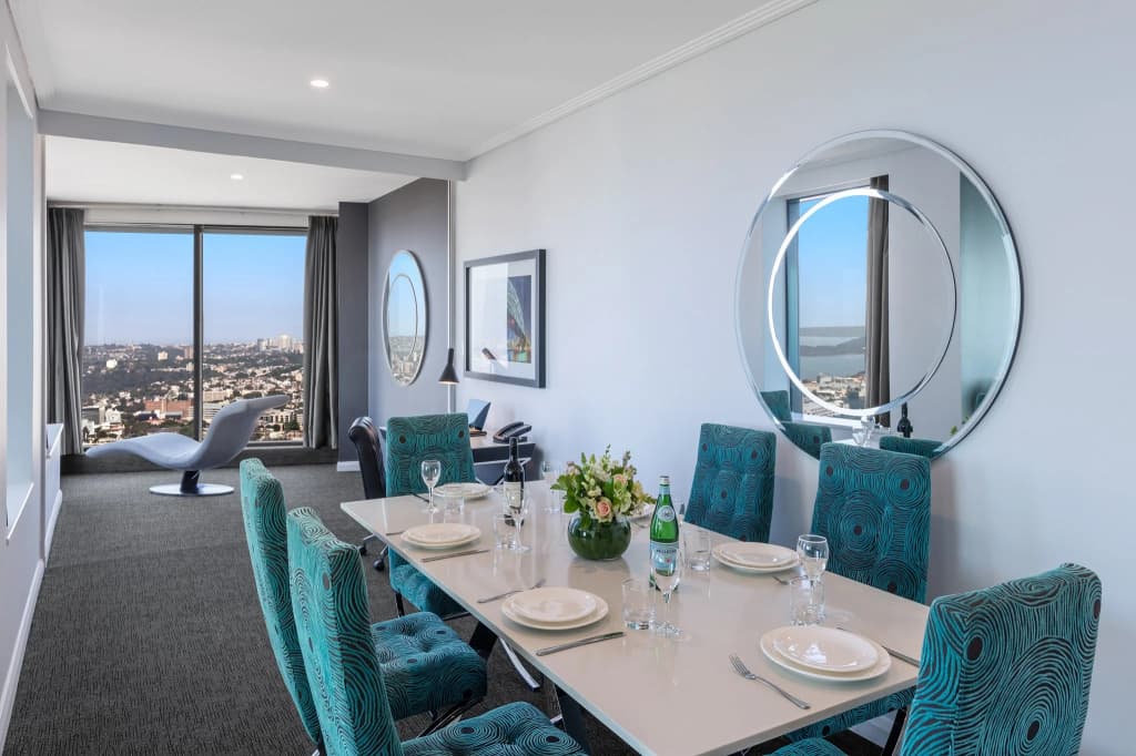 Meriton Suites World Tower - photo 38