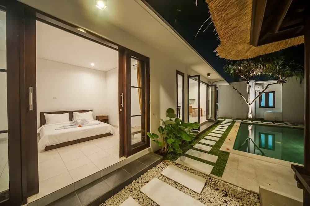 Clover Villa Sanur - photo 4