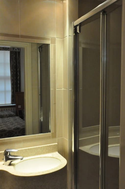 Olympic House Hotel - photo 11