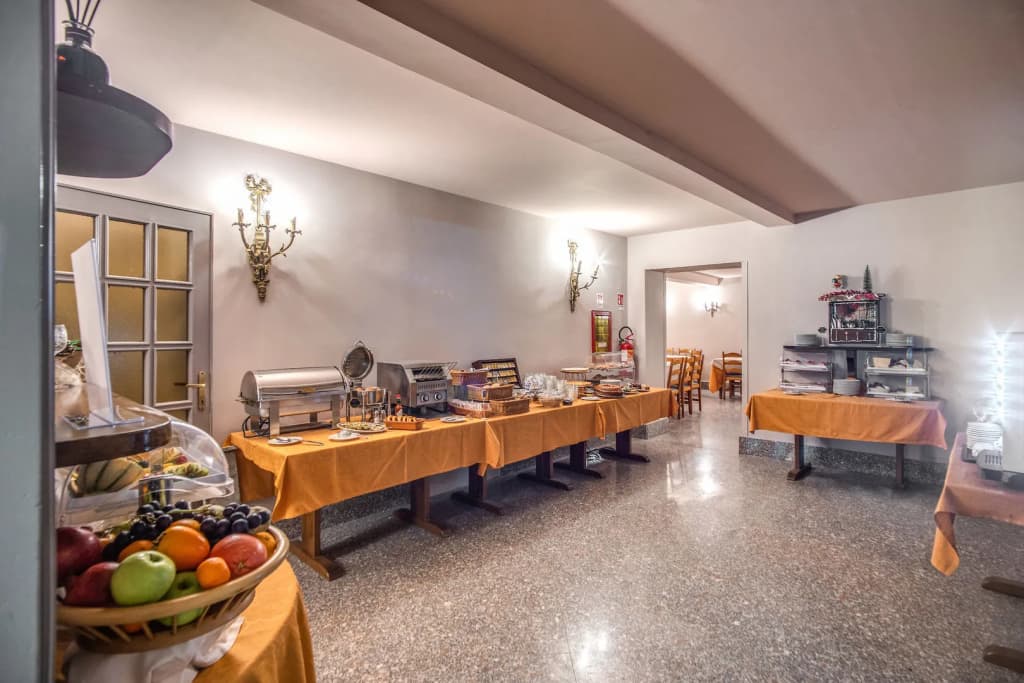 Hotel Madison - photo 16
