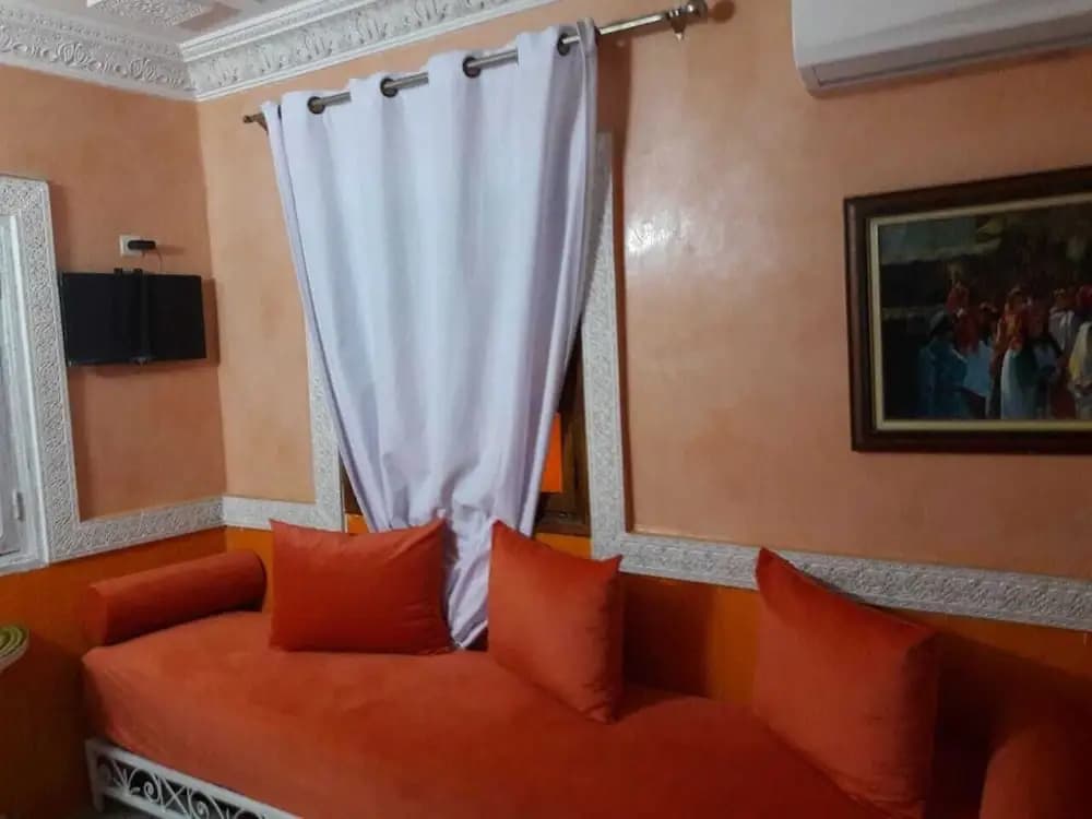 Hotel Aqdas - main photo