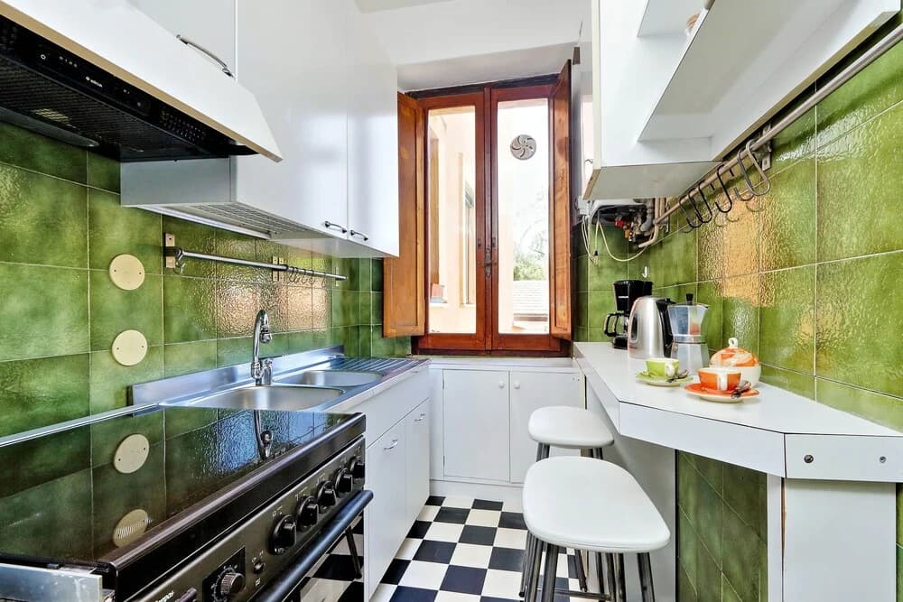 Sales - WR Apartments - photo 11