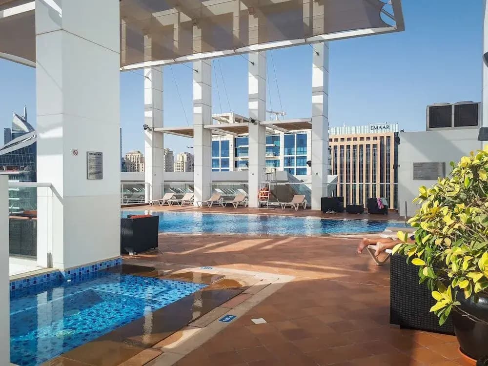 La Riviera - photo 11