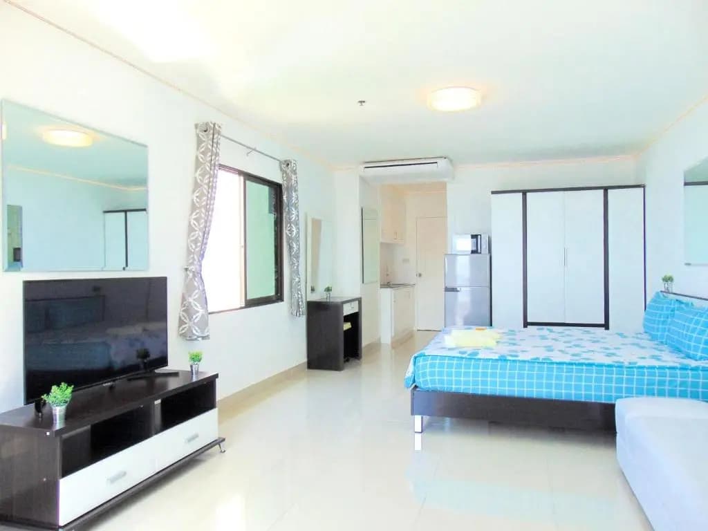 Pattaya Jomtien Holiday Apartments in Jomtien Beach Condominiums - photo 4