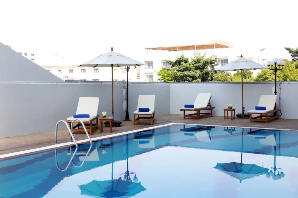 Louis' Tavern Hotel Don Muang - photo 17