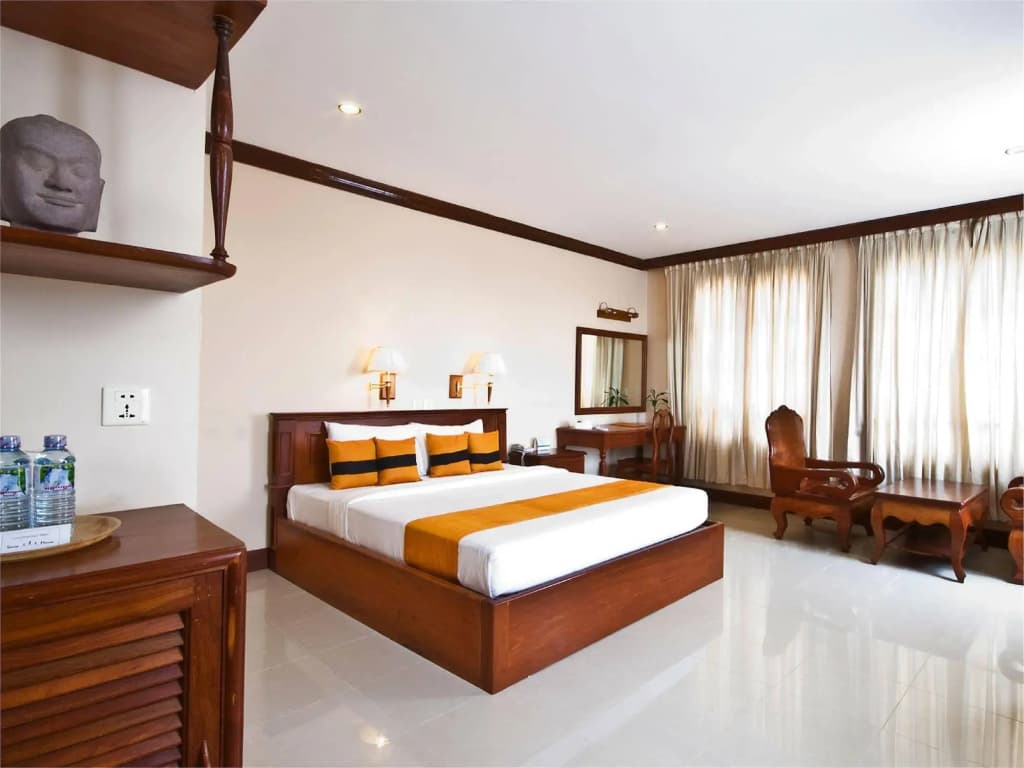 Sun Inns Hotel - photo 16