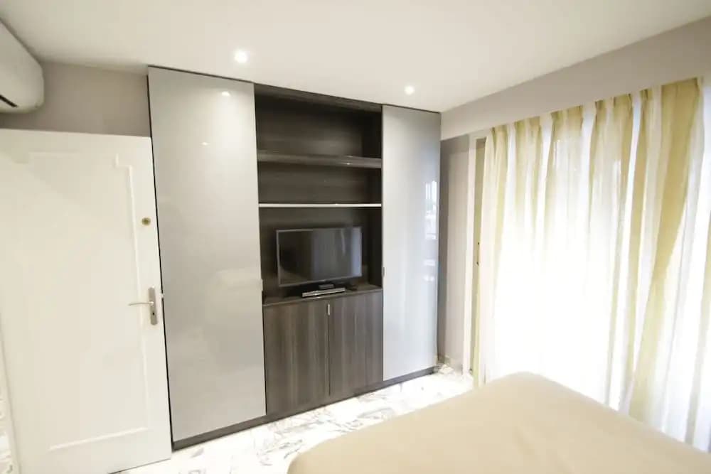 B&B Le France Nice Centre - photo 4