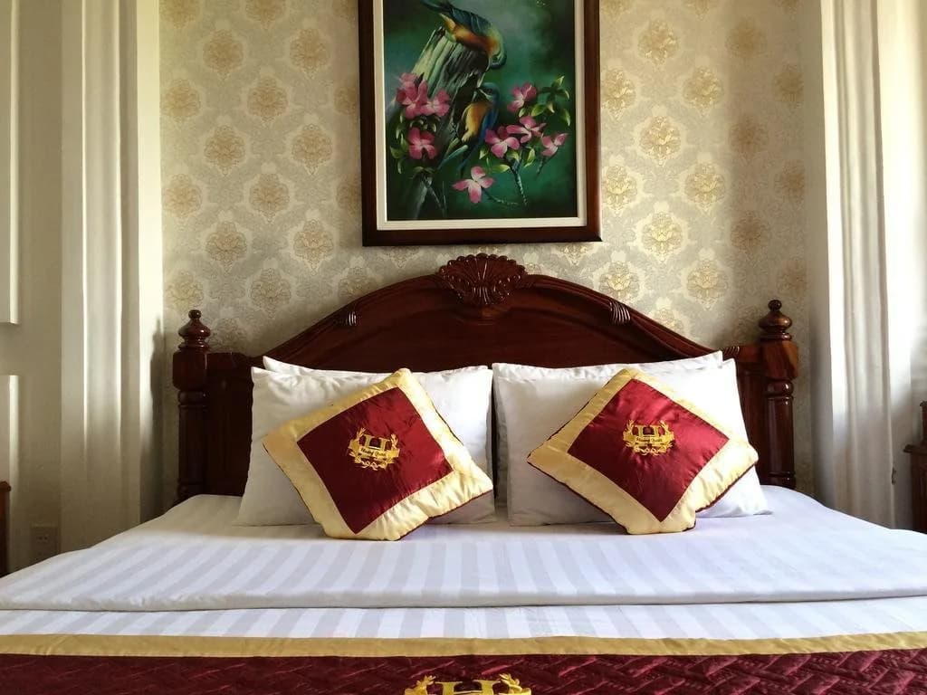Hoang Quan Hotel - photo 2