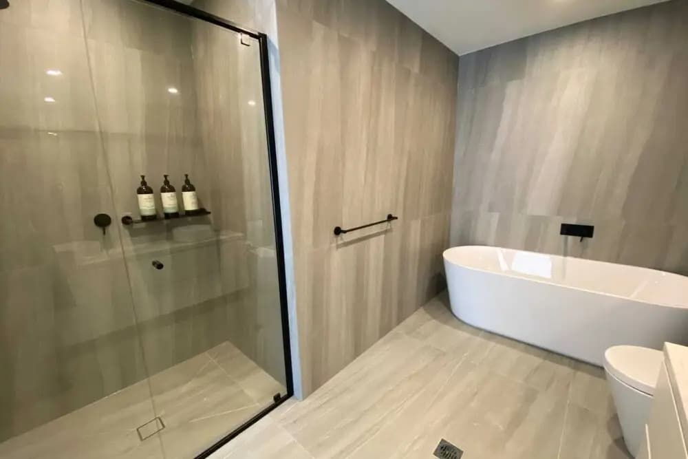 Modern 3 Bedroom Getaway Next to Chadstone - photo 9