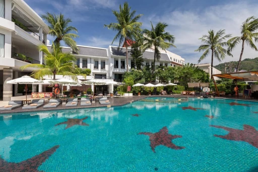Sawaddi Patong Resort & Spa by Tolani - photo 16