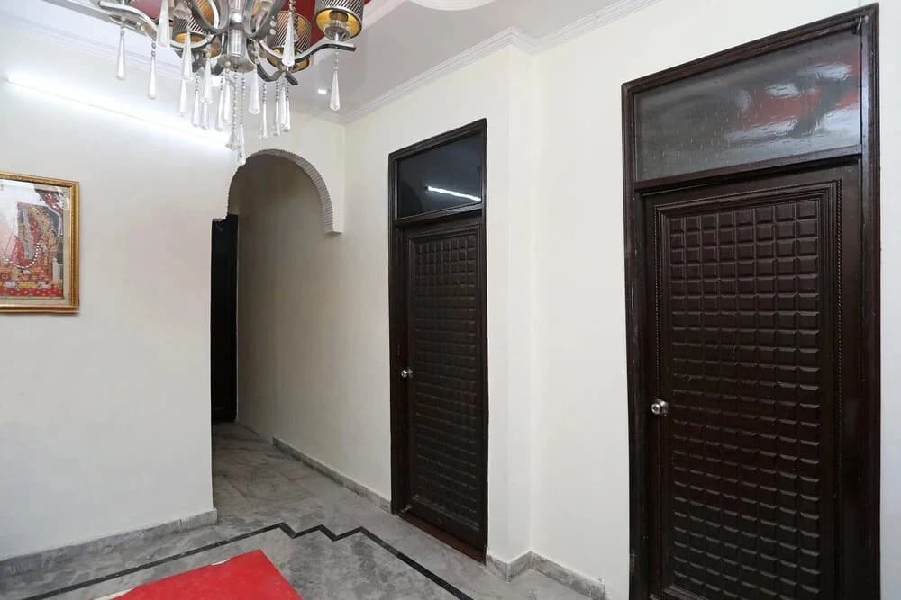 The Castle By OYO Rooms - photo 12