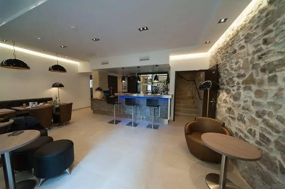 Central - photo 21
