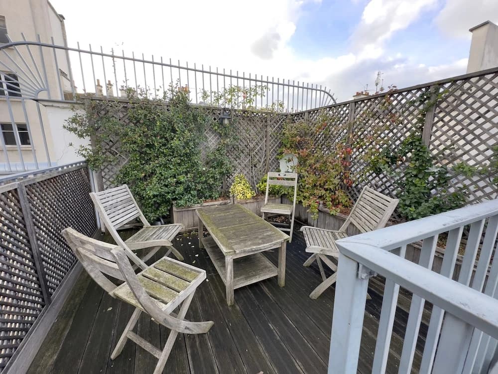 Dreamy Rive Gauche Modern 2 Bed Apt in Paris - photo 16