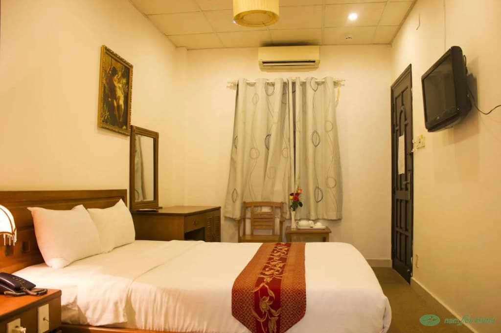 Nam Son Hotel - photo 4