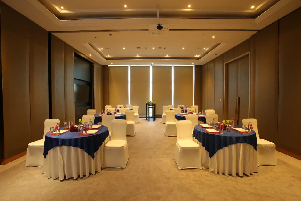 Crowne Plaza New Delhi Mayur Vihar Noida by IHG - photo 42
