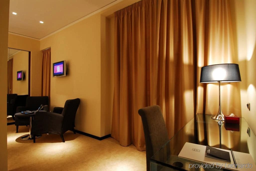 Hotel Cosmopolitan - photo 18