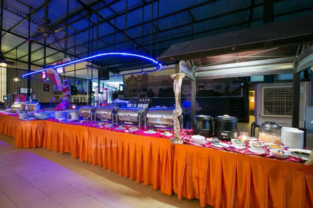 Kuta Station Hotel and Spa - photo 41