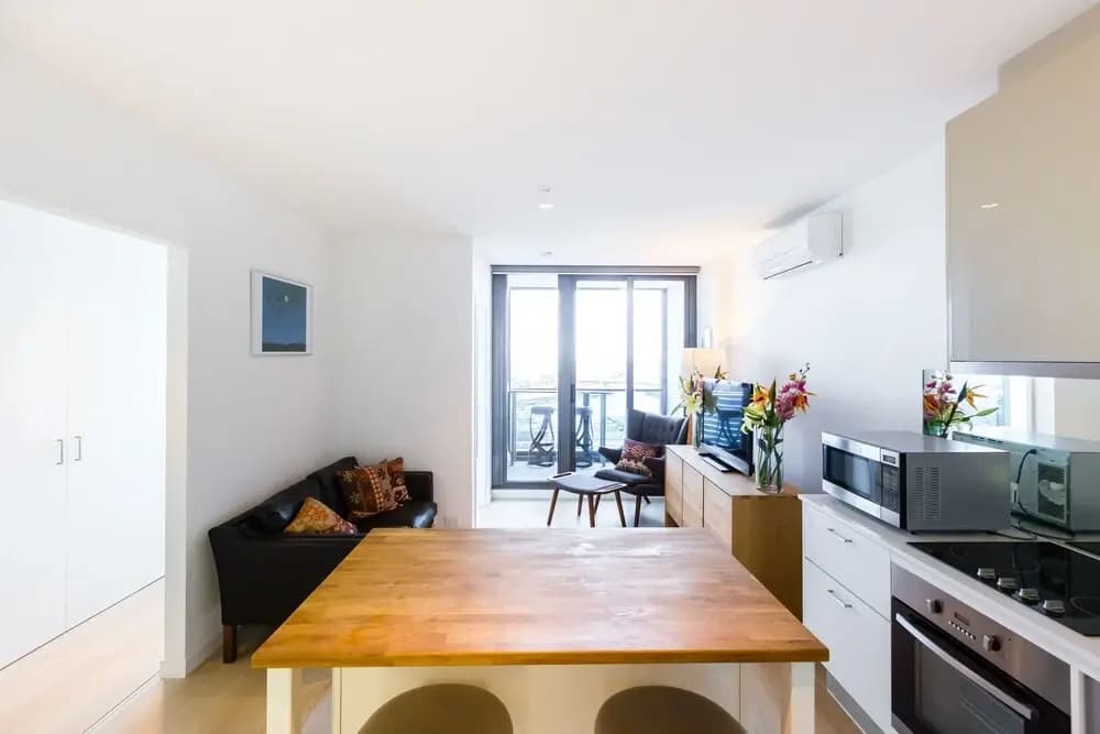 EVA, 1BDR Melbourne Apartment - photo 13