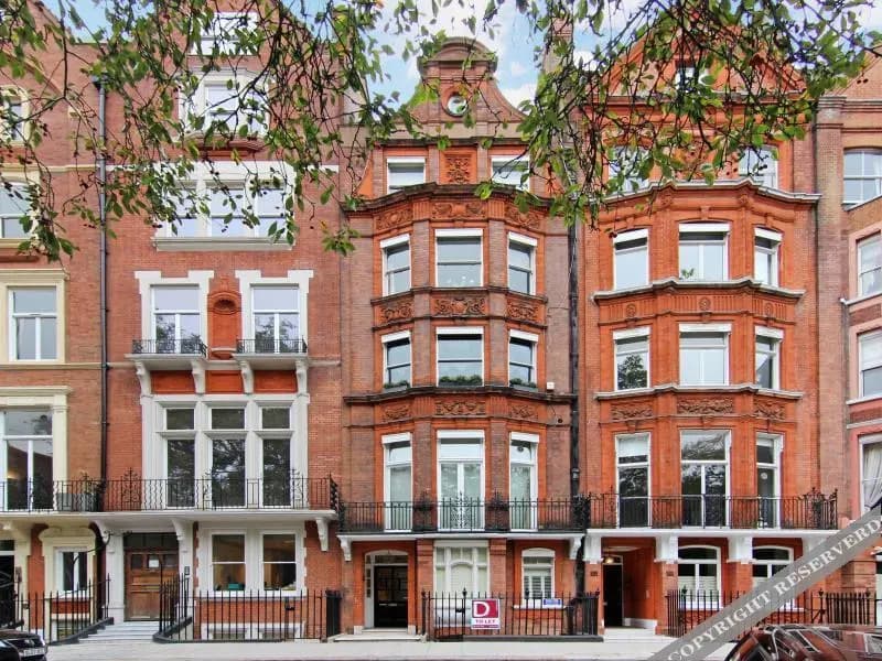 Harrods Apartments - photo 3