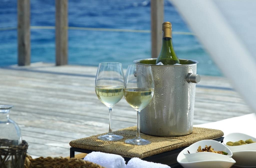 Dusit Thani Maldives Resort - photo 11