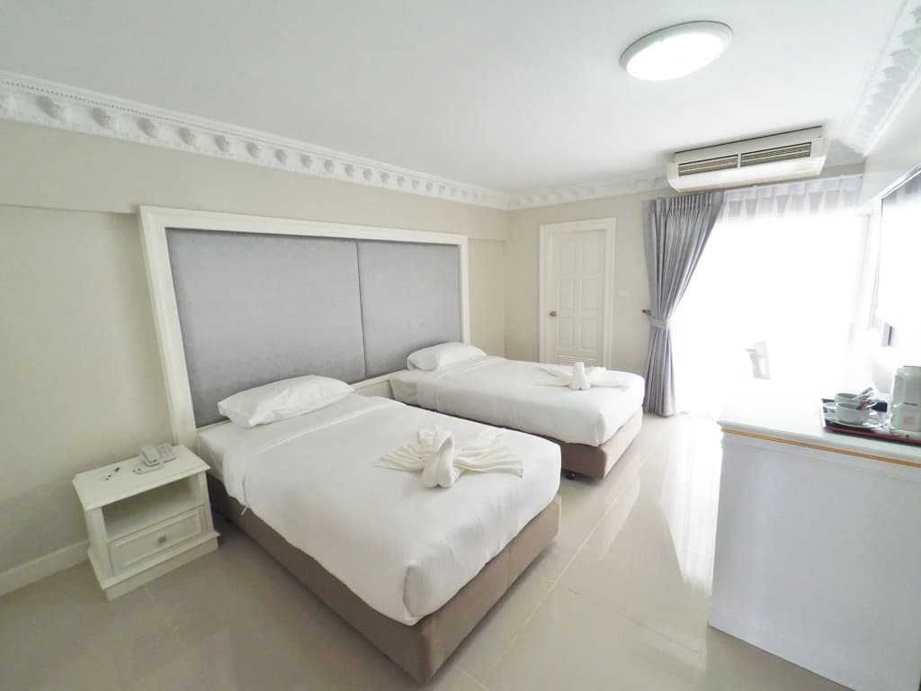 Romance Hotel Sukhumvit 97 - photo 4