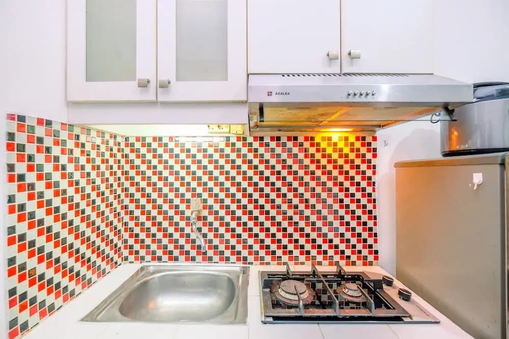 Homey And Fully Furnished Studio At Green Bay Pluit Apartment - photo 8