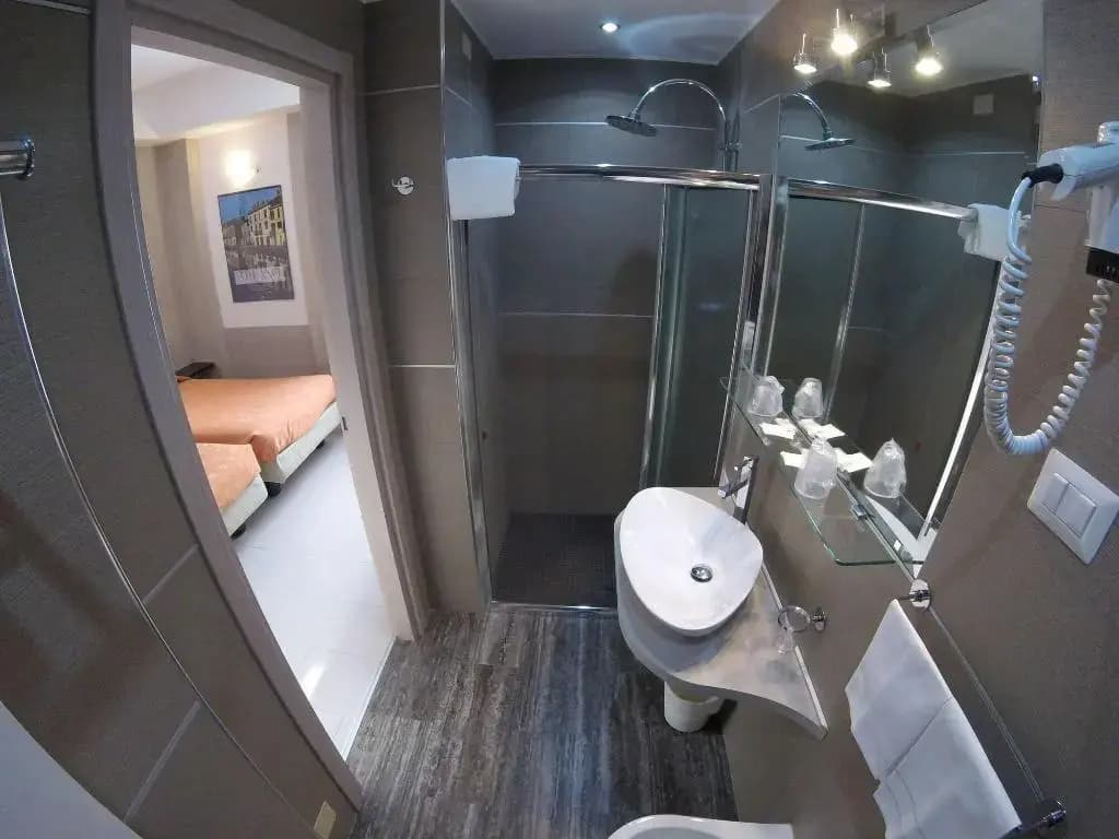 Hotel Perugino - photo 10