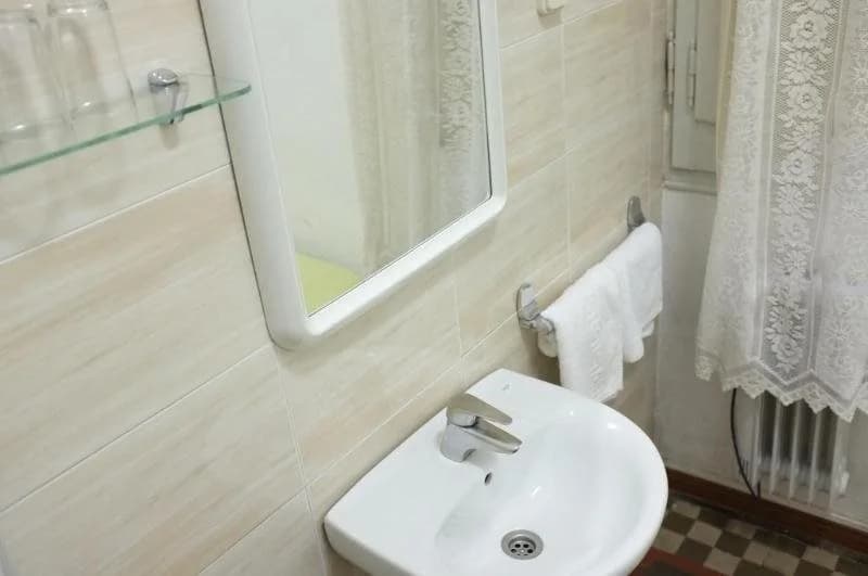 Hostal Lausanne - photo 7
