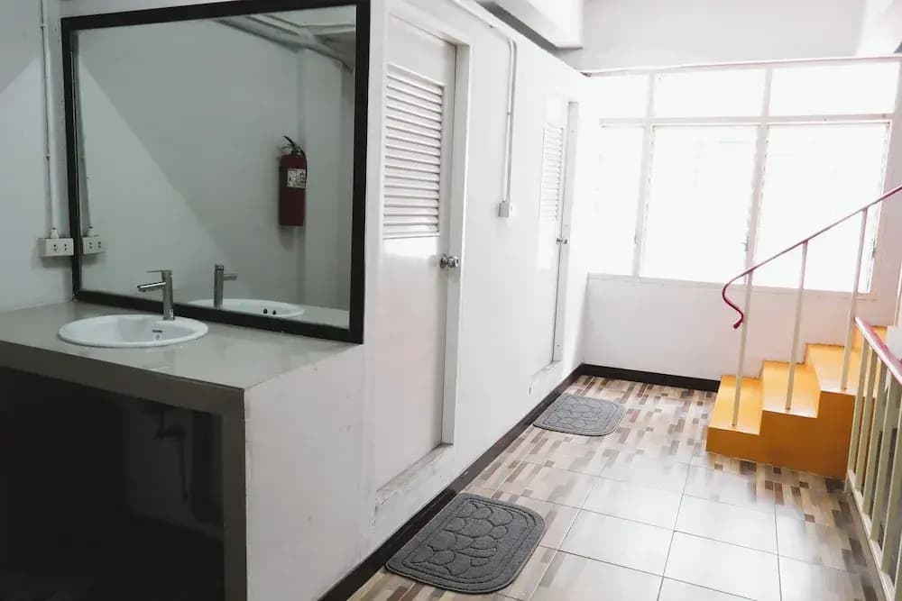 Bed Station Hostel Krabi - photo 9
