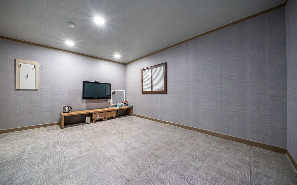 Sadang Charis Hotel - photo 19