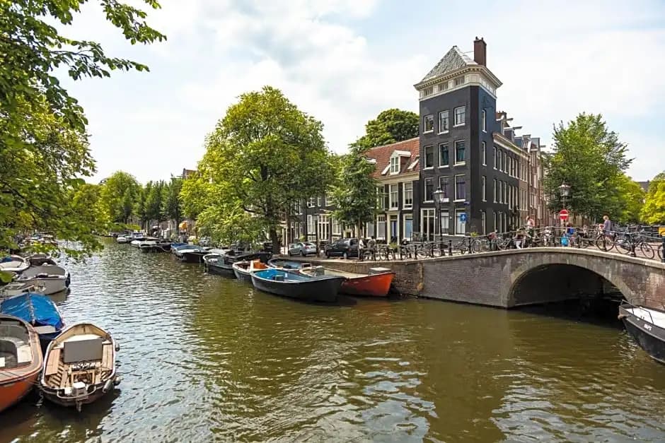 Canal Wow Suites Amsterdam - photo 11