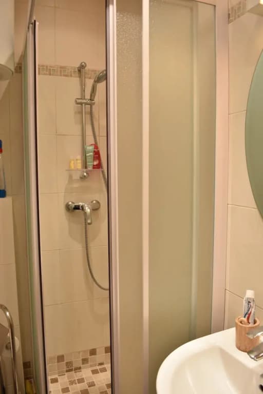 Simplistic 1 Bedroom Apartment in 17th - photo 10