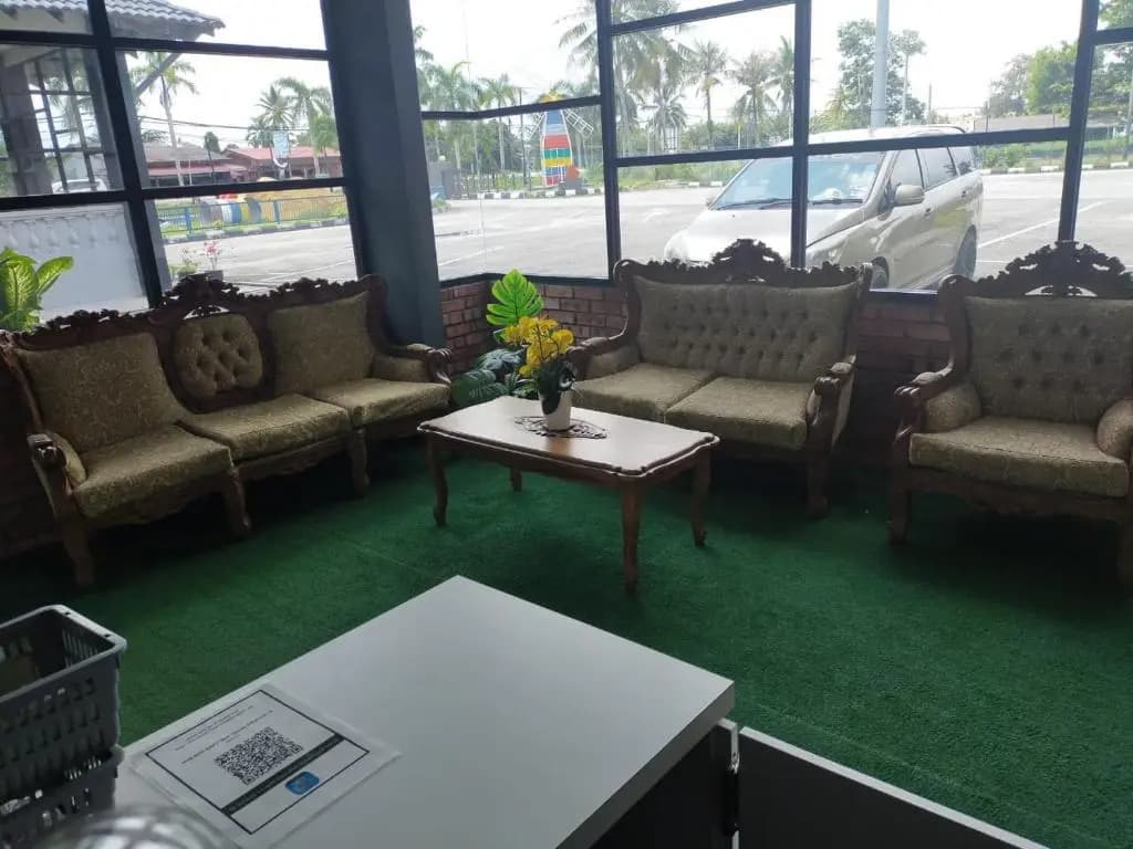 Dlayaran Hotel & Cafe - photo 8