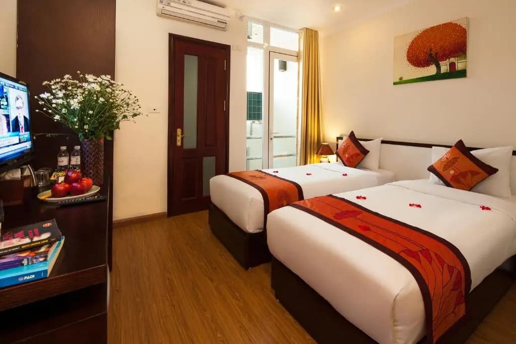 Rising Dragon Estate Hotel - photo 7