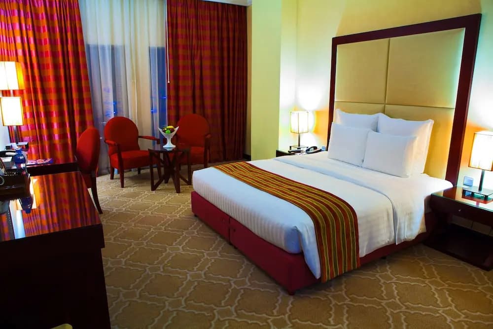 Grand Regal Hotel - photo 4