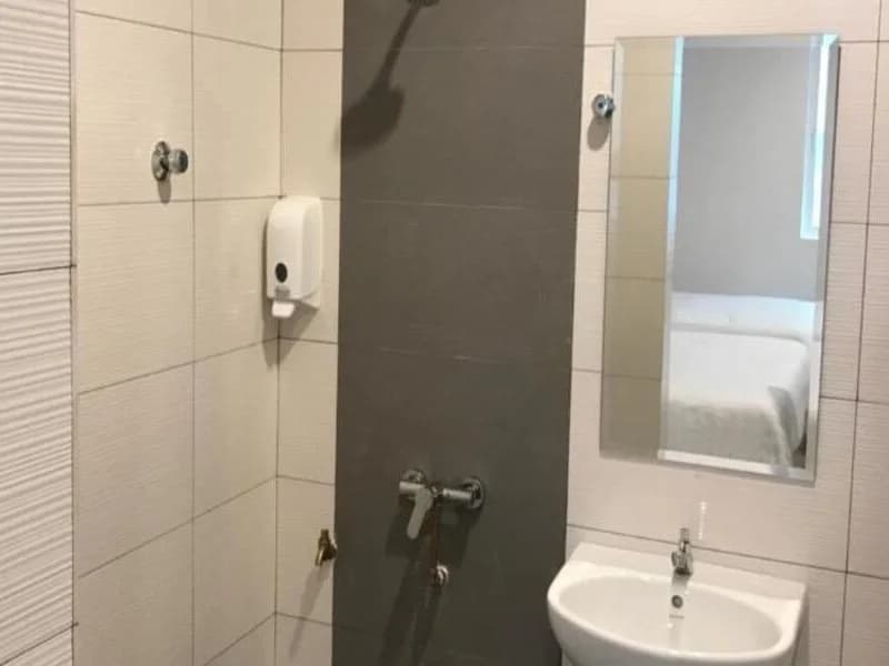 Brezza Hotel Sitiawan - photo 9