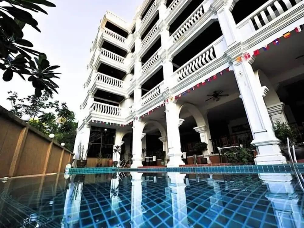 HRK Resort - photo 1