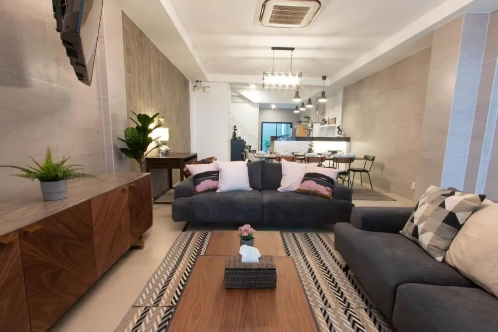 Airee Premier Residence - photo 11