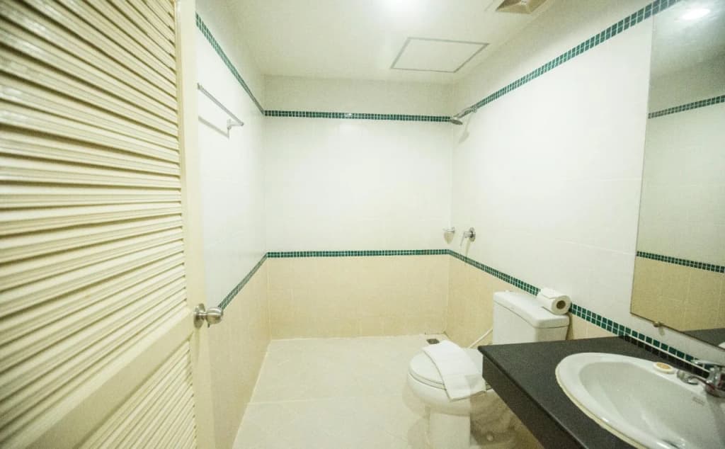 The Cocoon Patong Hotel - photo 6