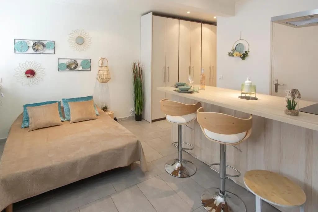 Studio climatisé à 50m des plages - photo 4