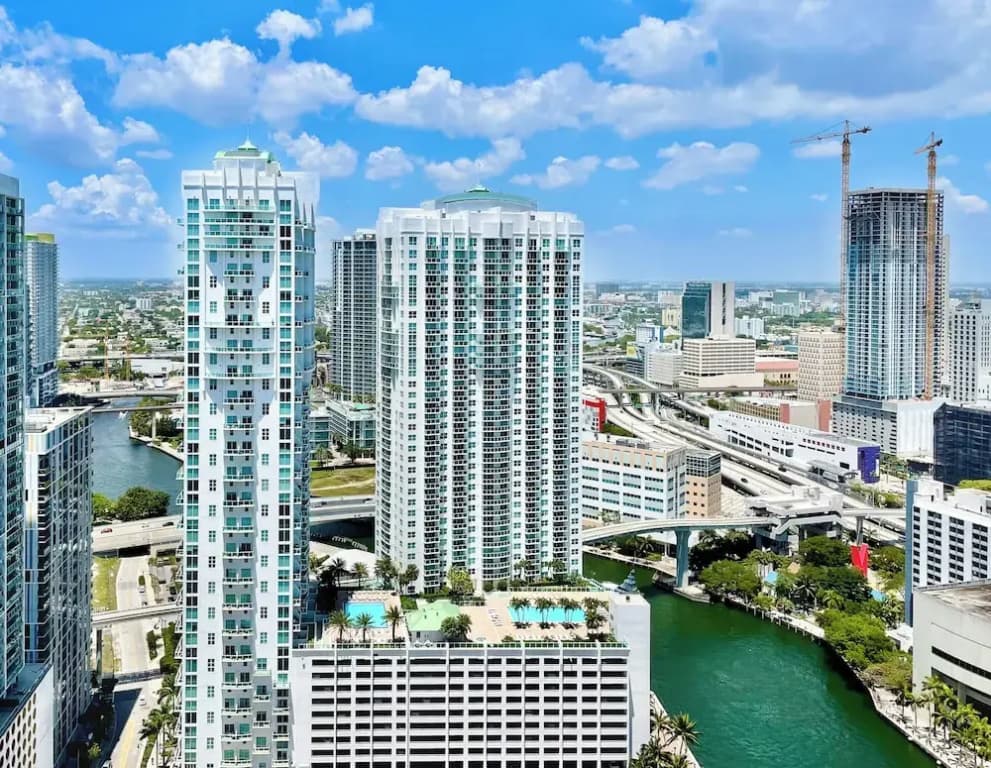 Miami Vacation Rentals - Brickell - photo 32