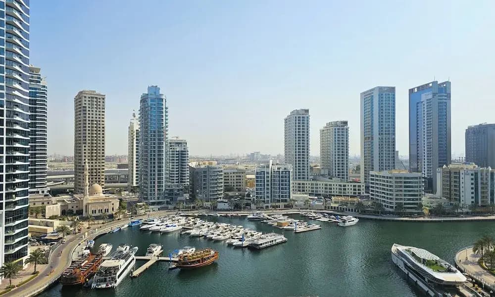 Sophisticated One Bedroom with full Marina View - photo 17