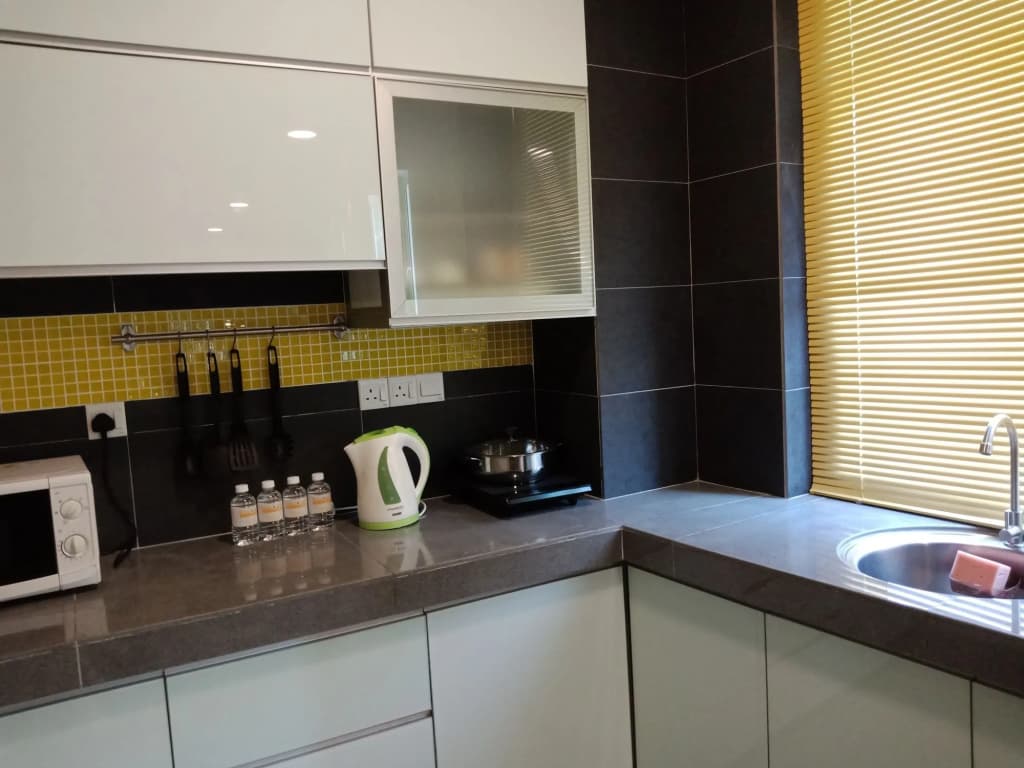 Lemon8 Hotel Apartment - photo 25