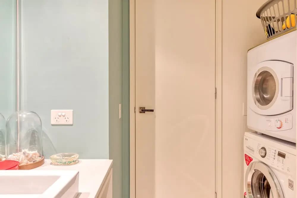 Fitzroy lifestyle 1 bed with pool, spa, sauna & gym - photo 16