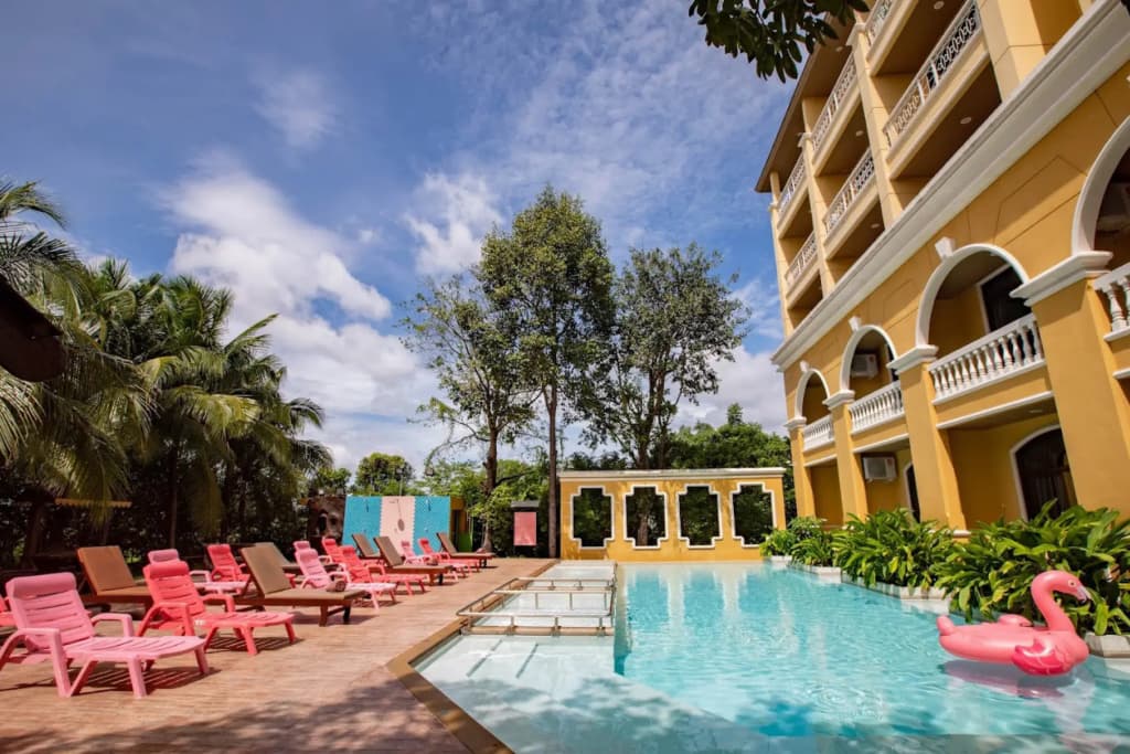 ROYAL PINEAPPLE HOTEL | A Welcome to Wealth and Good Fortune - photo 25