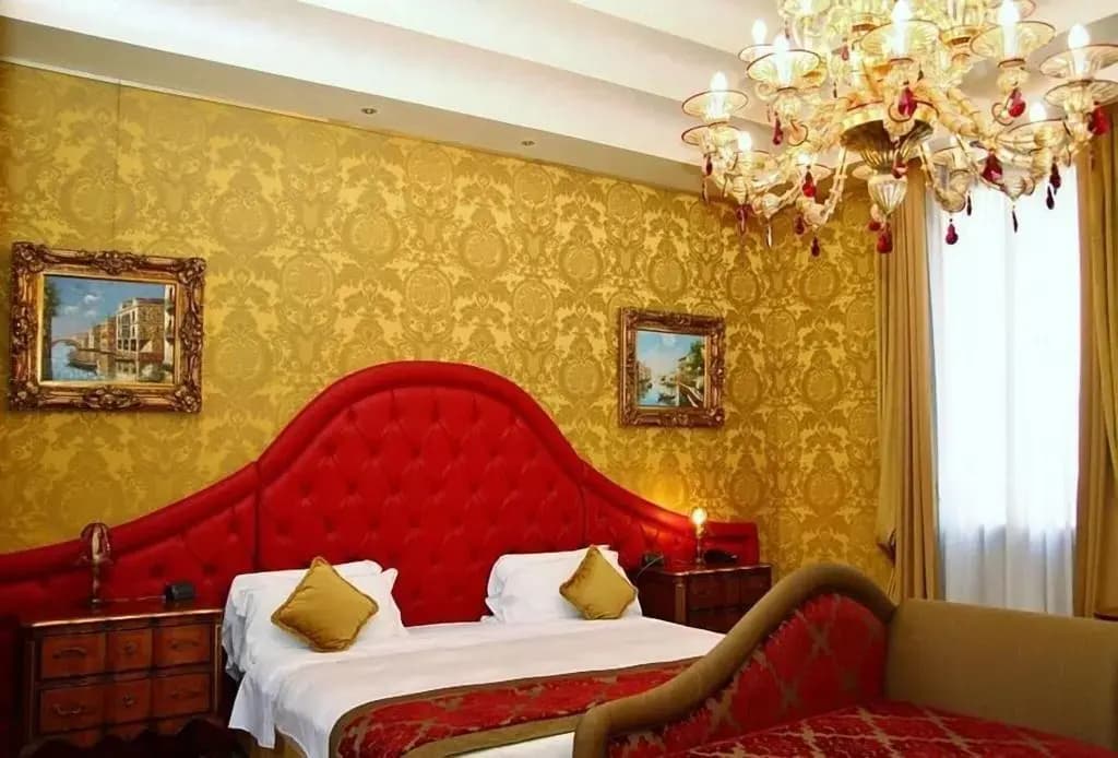 Pesaro Palace - photo 6