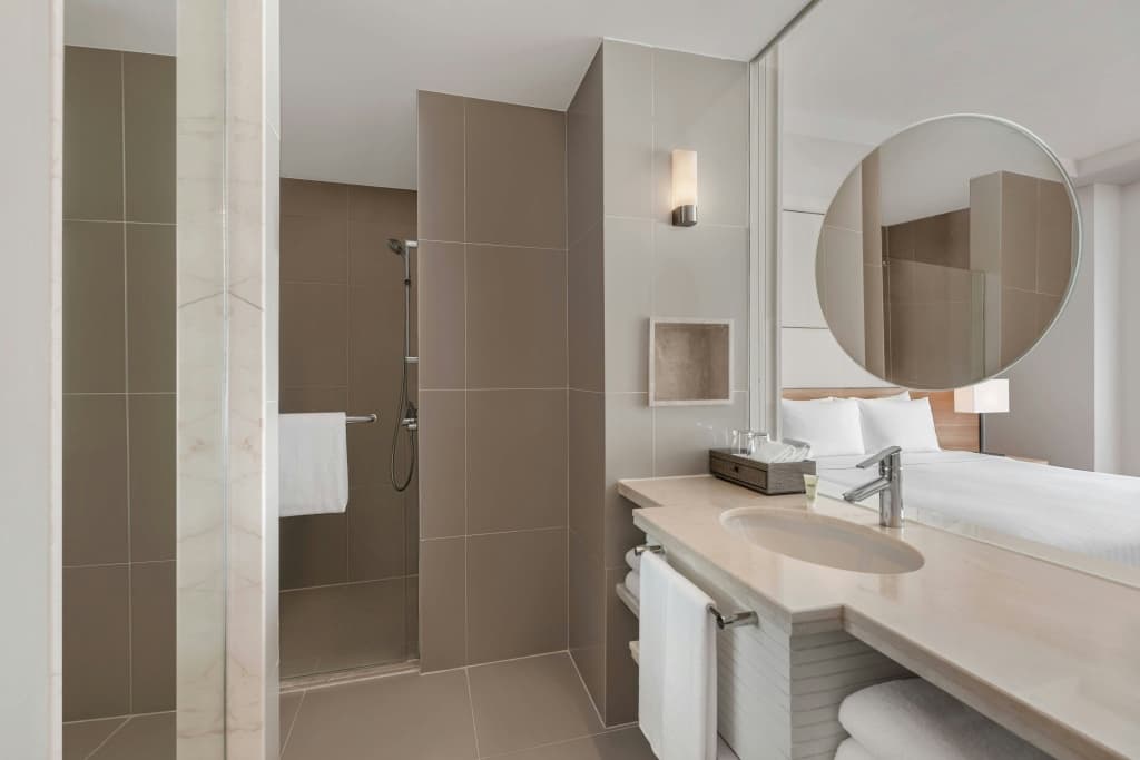 Courtyard by Marriott Bangkok - photo 8